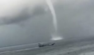 Screenshot_2025-12-13-20-28-25-790_com.miui.mediaviewer-edit